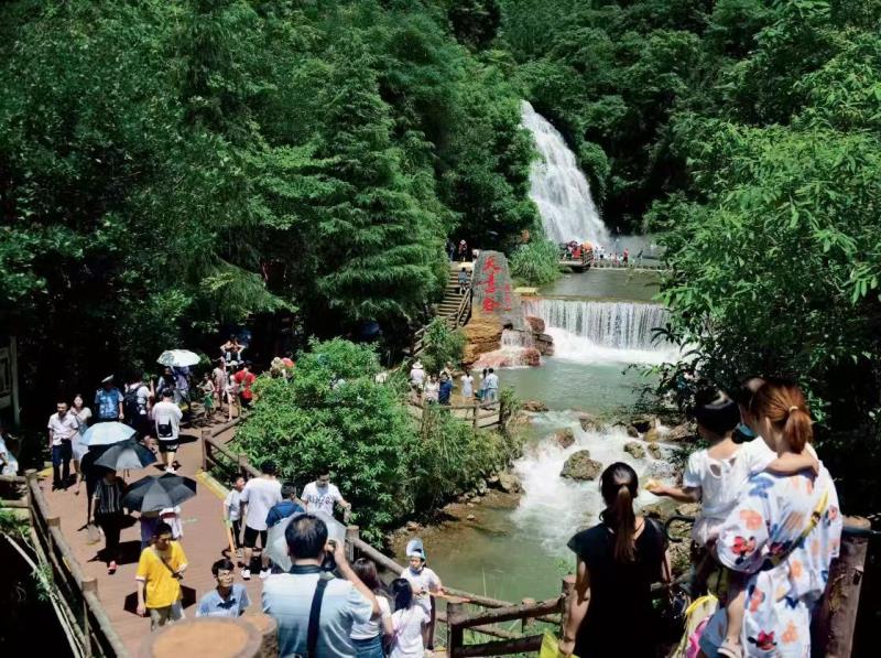 四川邻水“山水+潮玩”引爆“五一”文旅